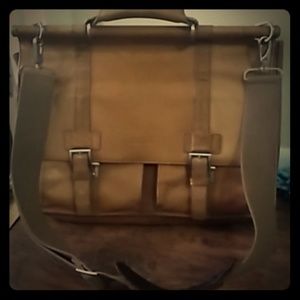 Kenneth Cole reaction tan lether